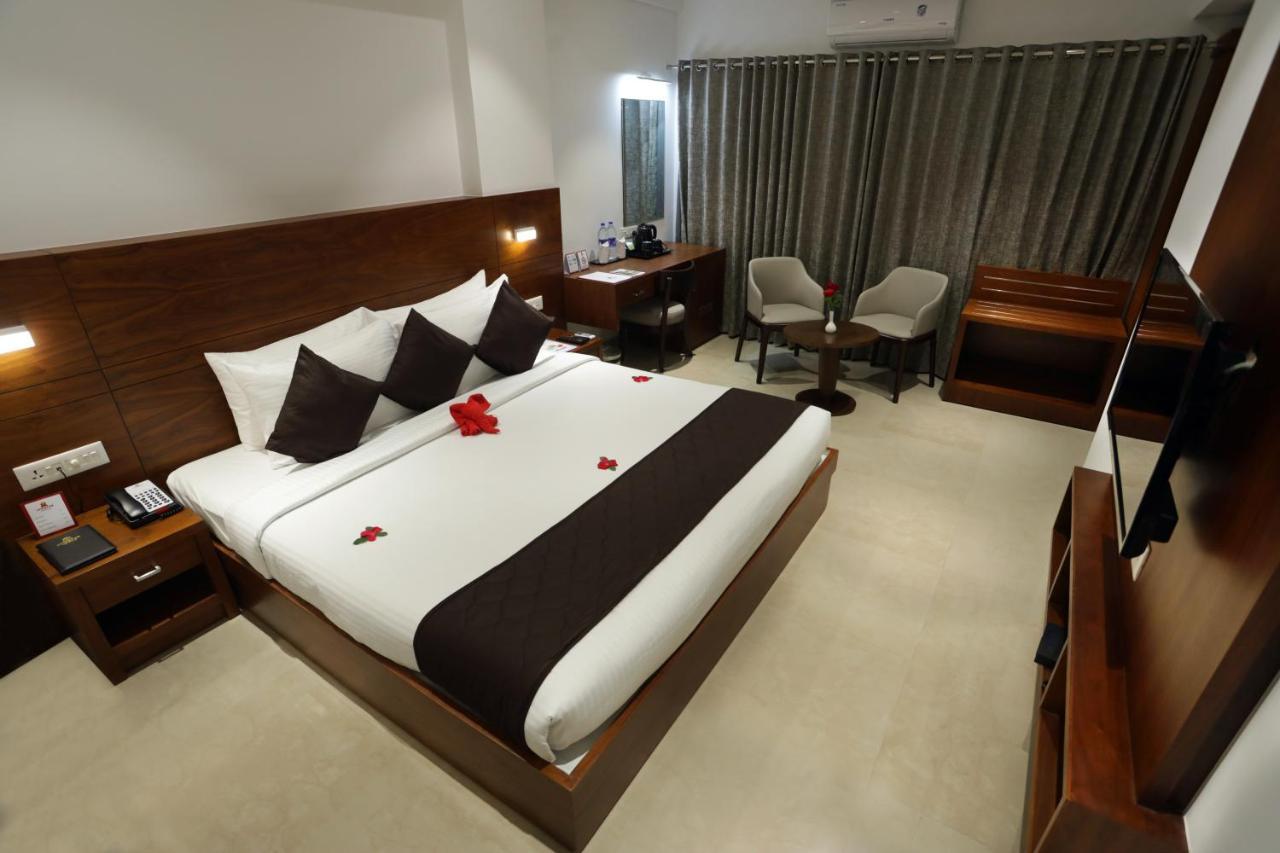 Iswarya Residency Hotel Kottayam Exterior foto