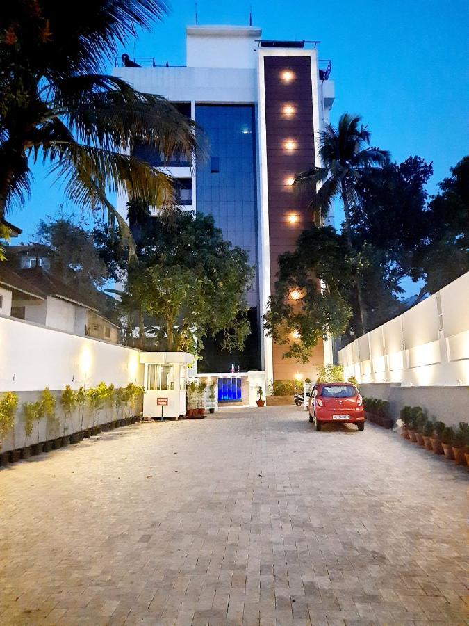 Iswarya Residency Hotel Kottayam Exterior foto